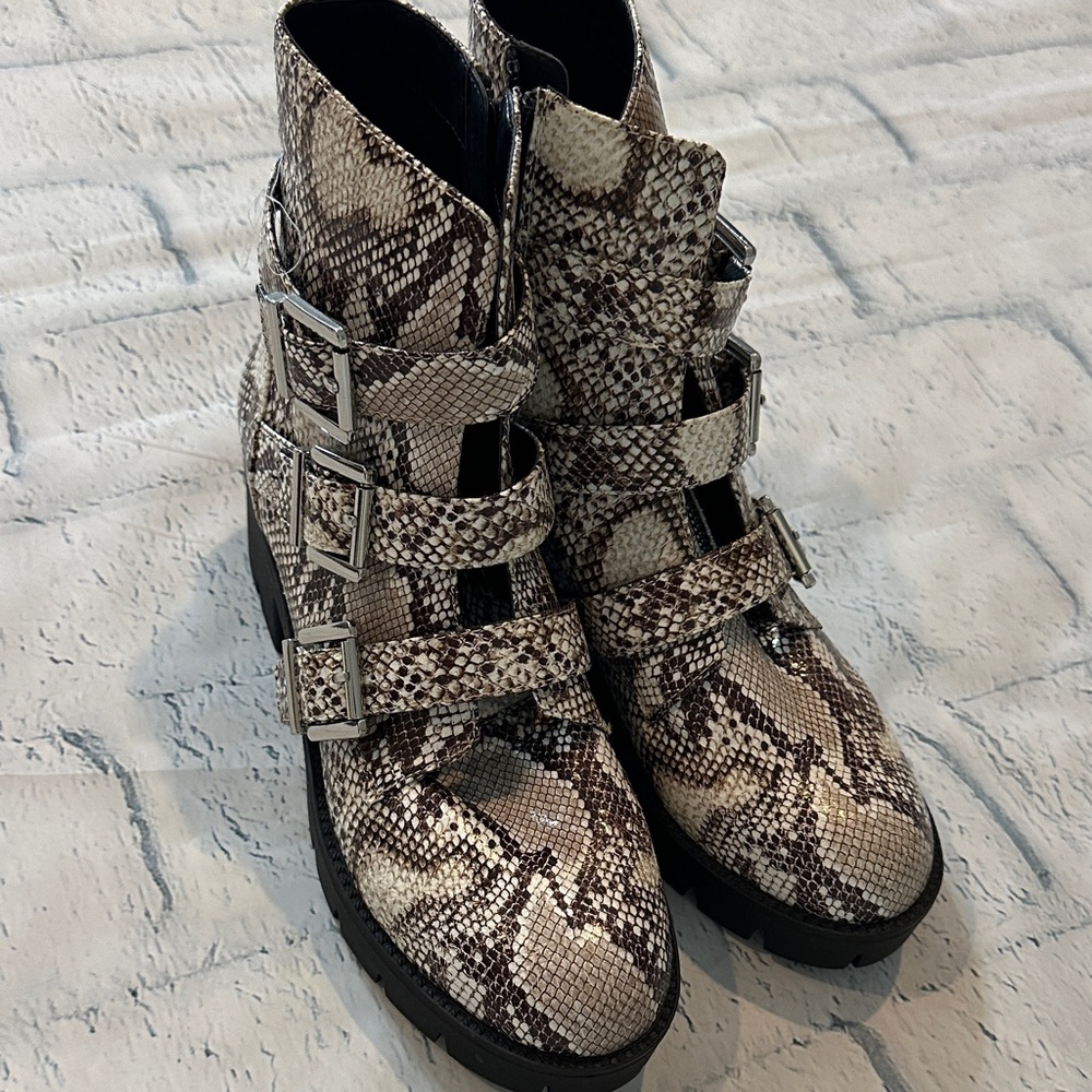 NWOT BP Nordstrom Women's Snake Print Combat Boots